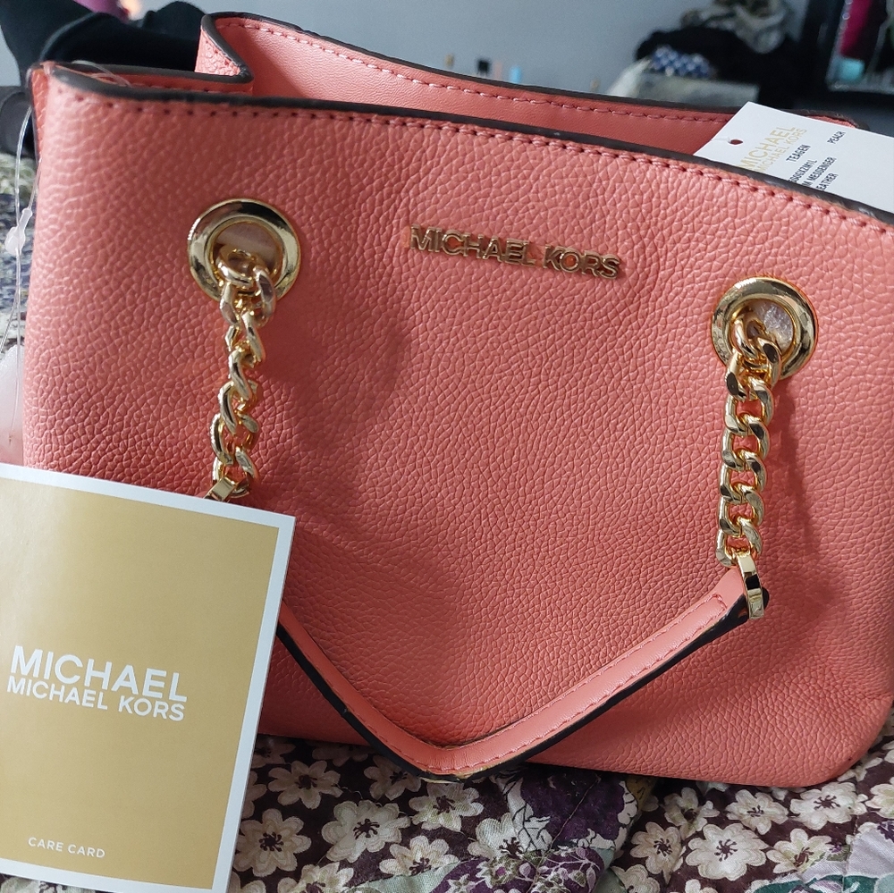 Michael Kors Pink Shoulder Bag with Gold Chain